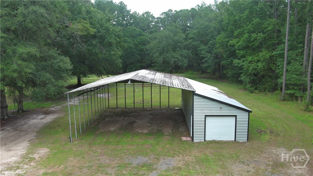 Image 11 of property listing at 249 Pound Road, Guyton, GA 31312