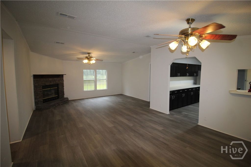 Image 2 of property listing at 249 Pound Road, Guyton, GA 31312