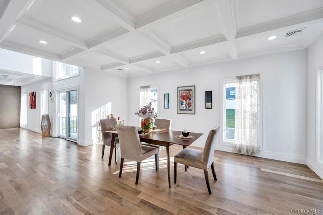 61 Stephen Drive, Plainview, NY 11803