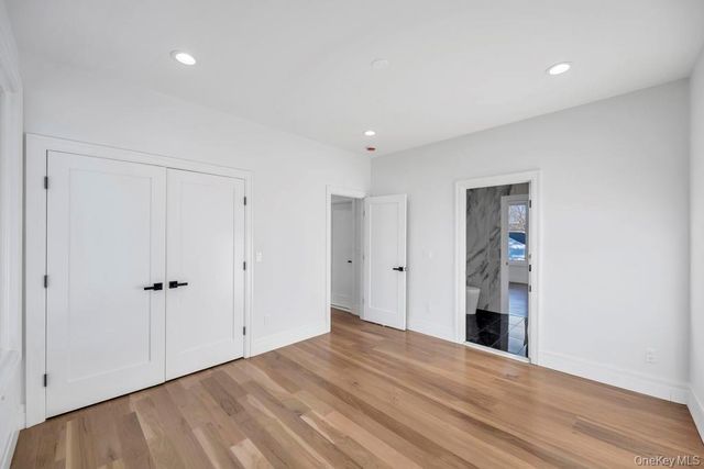 61 Stephen Drive, Plainview, NY 11803