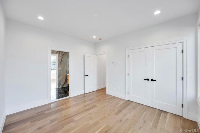 61 Stephen Drive, Plainview, NY 11803