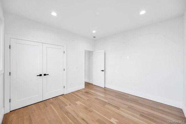 61 Stephen Drive, Plainview, NY 11803