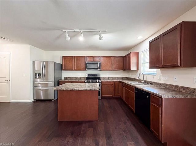 3423 Anita Glen Drive, Greensboro, NC 27405