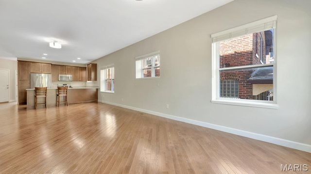 3908 Mcdonald Avenue 1F, St Louis, MO 63116