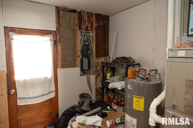 140 Tanner Street, Louisville, IL 62858