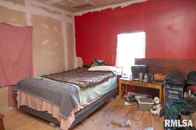 140 Tanner Street, Louisville, IL 62858