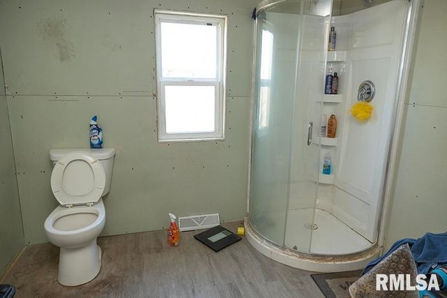 140 Tanner Street, Louisville, IL 62858