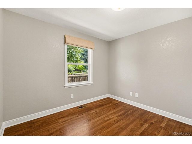 2935 S Clermont Dr, Denver, CO 80222