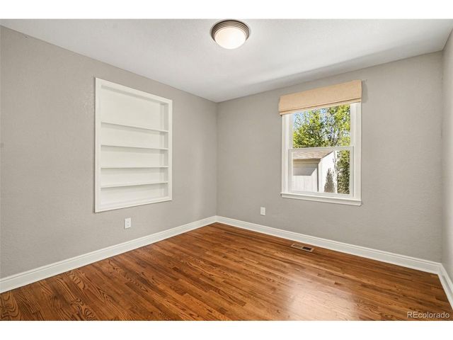 2935 S Clermont Dr, Denver, CO 80222