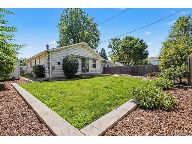 2935 S Clermont Dr, Denver, CO 80222