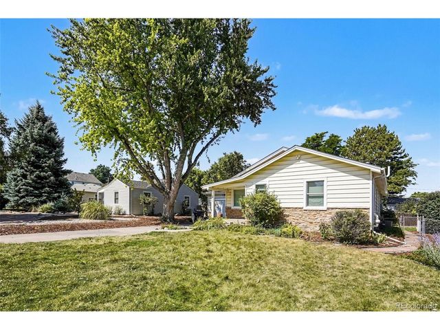 2935 S Clermont Dr, Denver, CO 80222