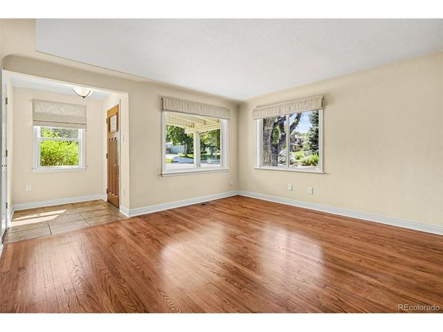 2935 S Clermont Dr, Denver, CO 80222