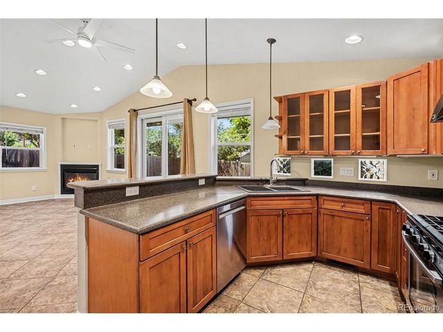 2935 S Clermont Dr, Denver, CO 80222
