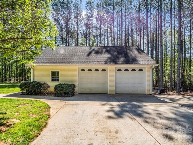200 Pumkin Patch Road, Rutherfordton, NC 28139