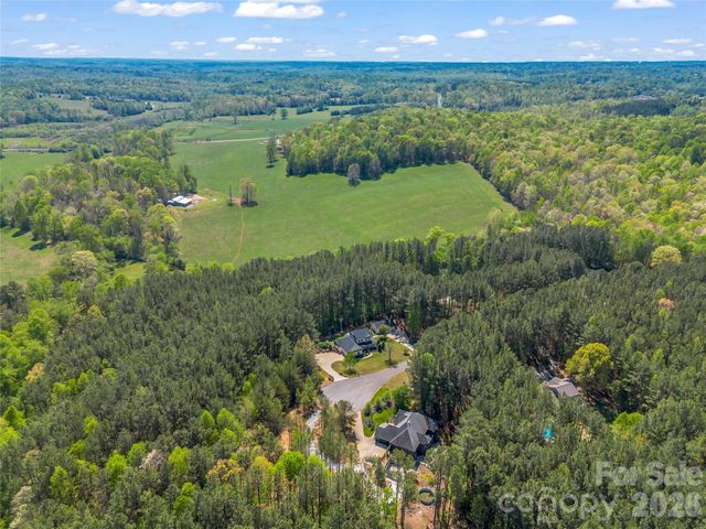 200 Pumkin Patch Road, Rutherfordton, NC 28139