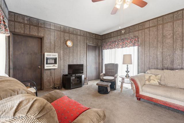 293 Hickory Street, Rockingham, NC 28379