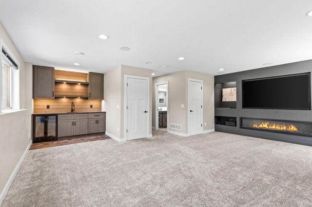 1349 Landings Lane, Watertown, MN 55388