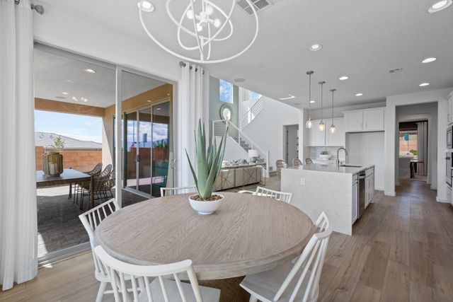 600 Amatista Loop SE, Rio Rancho, NM 87124