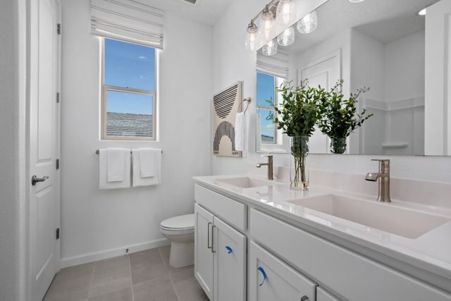 600 Amatista Loop SE, Rio Rancho, NM 87124