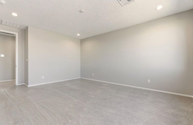 600 Amatista Loop SE, Rio Rancho, NM 87124