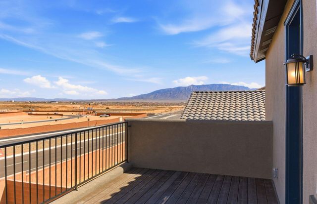 600 Amatista Loop SE, Rio Rancho, NM 87124