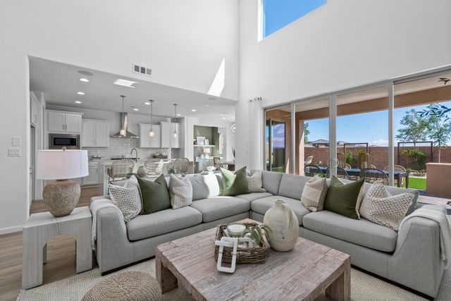 600 Amatista Loop SE, Rio Rancho, NM 87124