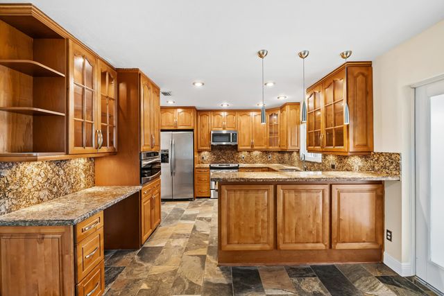 6981 SW 1ST Court, Margate, FL 33068