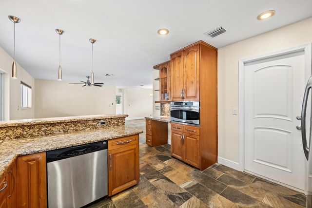 6981 SW 1ST Court, Margate, FL 33068