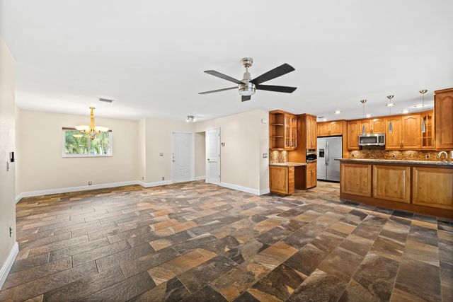6981 SW 1ST Court, Margate, FL 33068