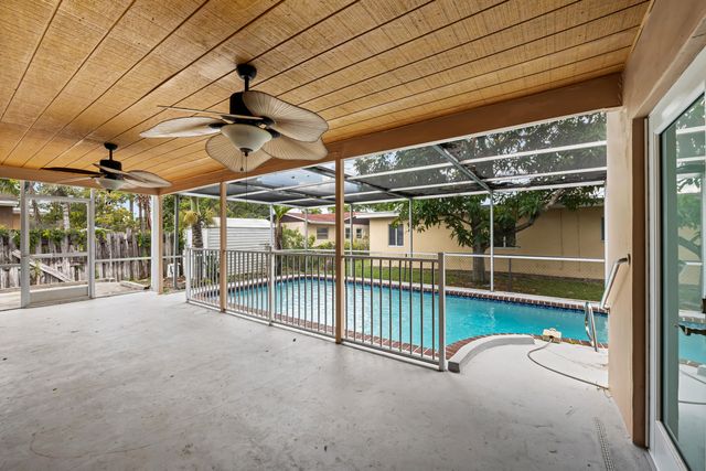 6981 SW 1ST Court, Margate, FL 33068