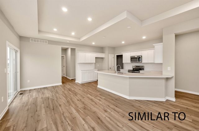 9709 Regatta Lane, Johnston, IA 50131