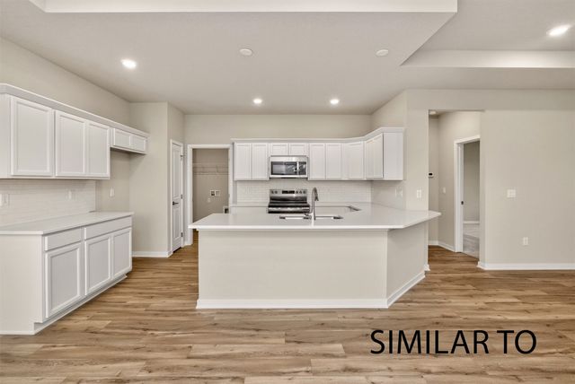 9709 Regatta Lane, Johnston, IA 50131