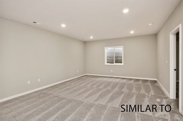 9709 Regatta Lane, Johnston, IA 50131