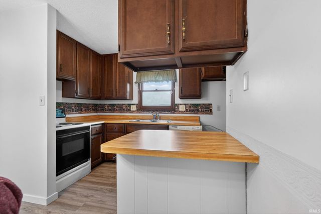 204 W Horizon Road, Muncie, IN 47303