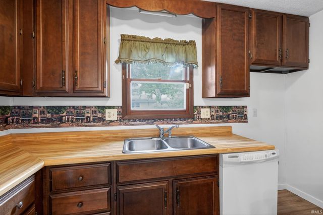 204 W Horizon Road, Muncie, IN 47303