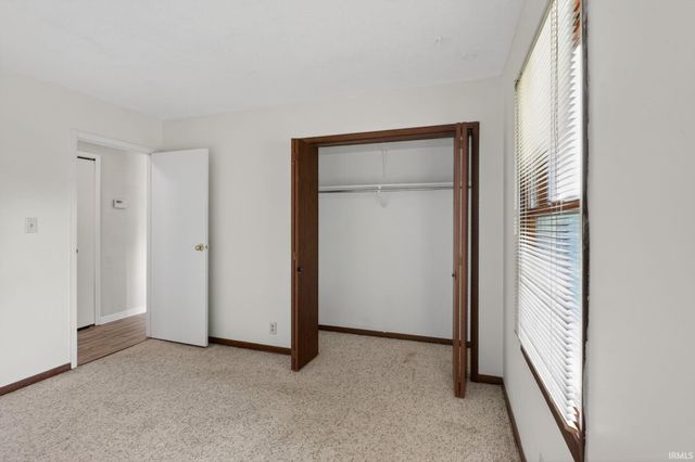 204 W Horizon Road, Muncie, IN 47303