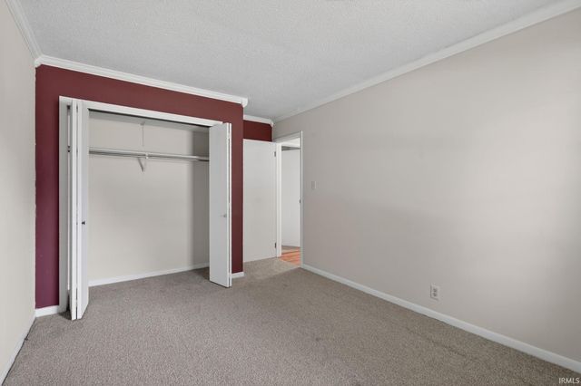 204 W Horizon Road, Muncie, IN 47303