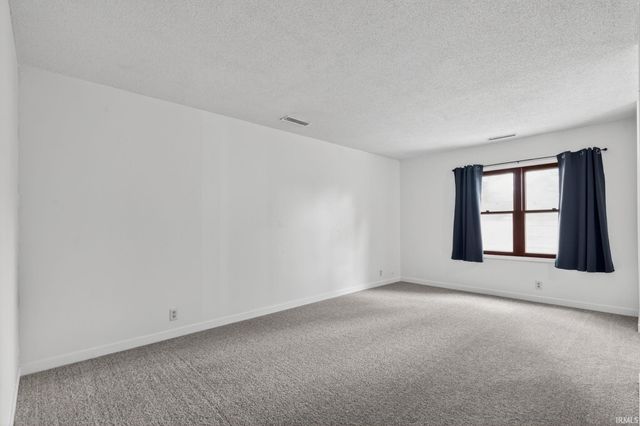 204 W Horizon Road, Muncie, IN 47303