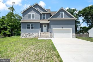 605 BAY BLVD, Bayville, NJ 08721
