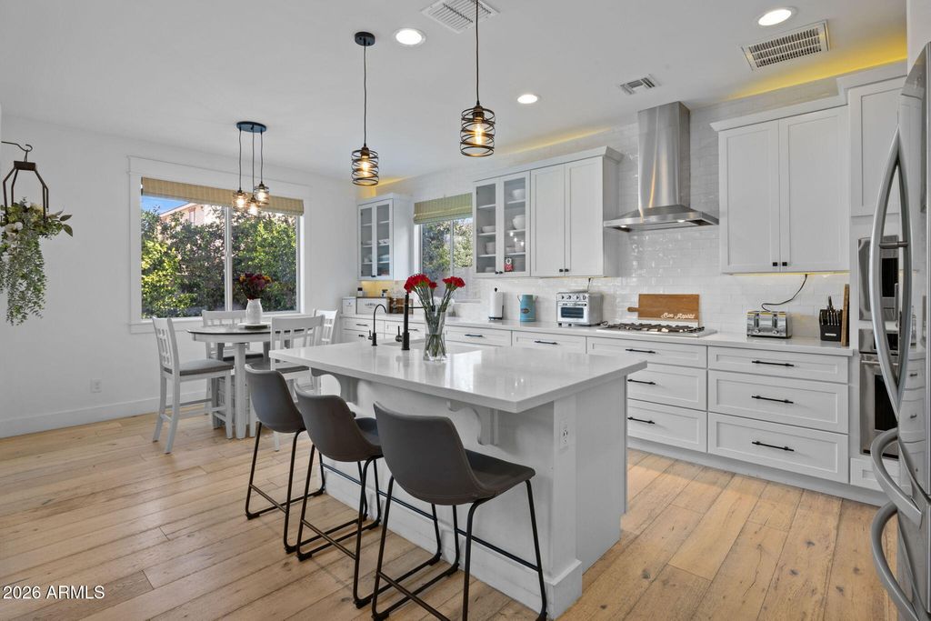 Image 16 of property listing at 4346 E PALO VERDE Street, Gilbert, AZ 85296