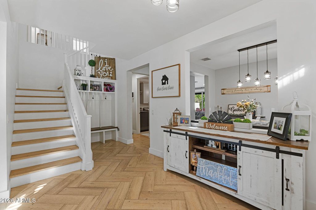 Image 8 of property listing at 4346 E PALO VERDE Street, Gilbert, AZ 85296