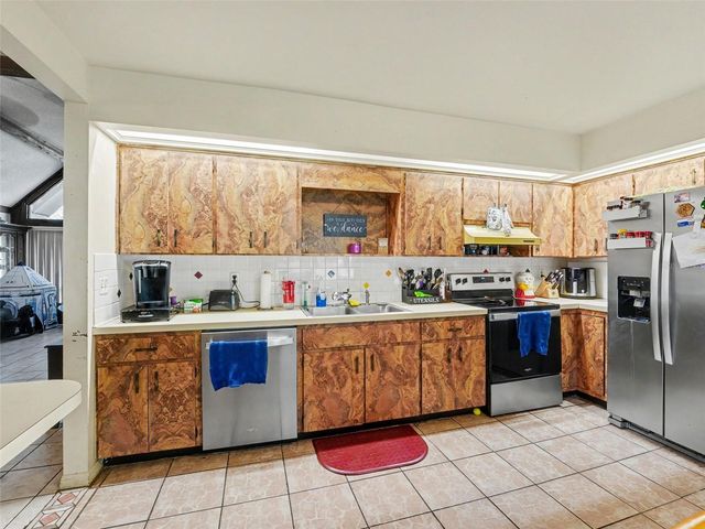 128 N POINTE DRIVE, Auburndale, FL 33823