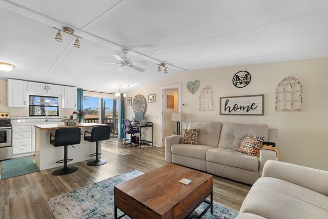 876 Old Magnolia Dr., Conway, SC 29526