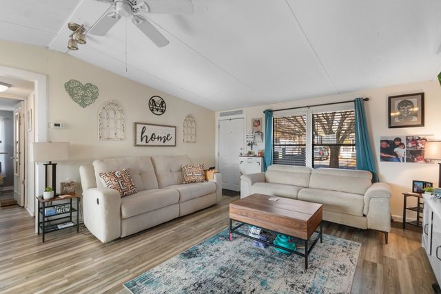 876 Old Magnolia Dr., Conway, SC 29526