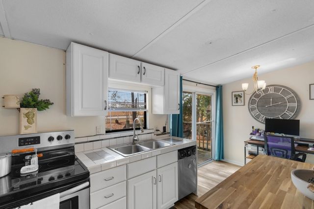 876 Old Magnolia Dr., Conway, SC 29526