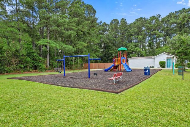 876 Old Magnolia Dr., Conway, SC 29526