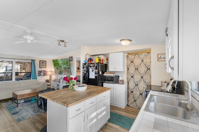 876 Old Magnolia Dr., Conway, SC 29526