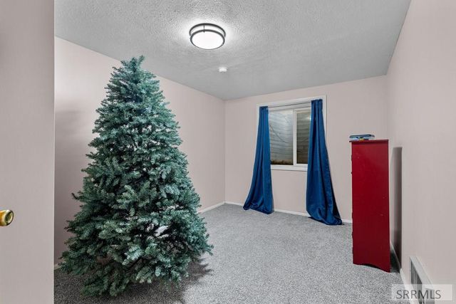 230 Meadowlark Drive, Shelley, ID 83274