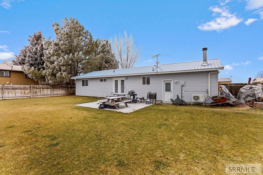 Image 22 of property listing at 230 Meadowlark Drive, Shelley, ID 83274