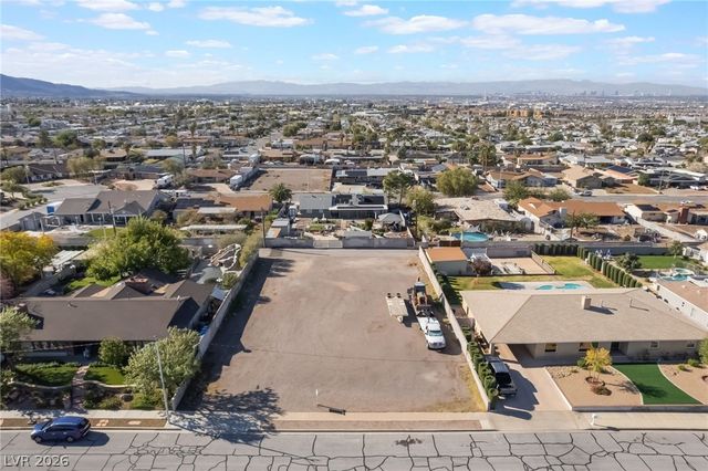 839 Fairview Drive, Henderson, NV 89015